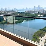 Luxury Apartment With Ocean Y Walled City Views