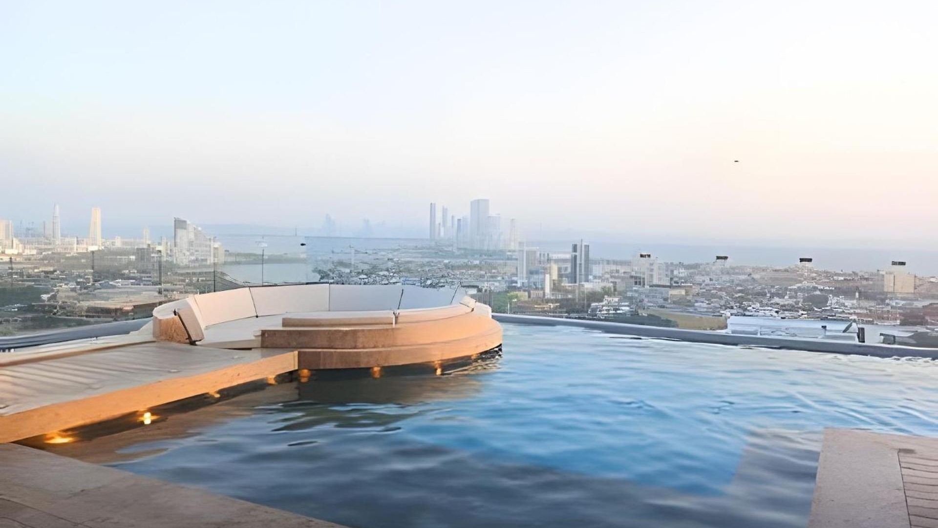 Luxury With Ocean Y Walled Views *