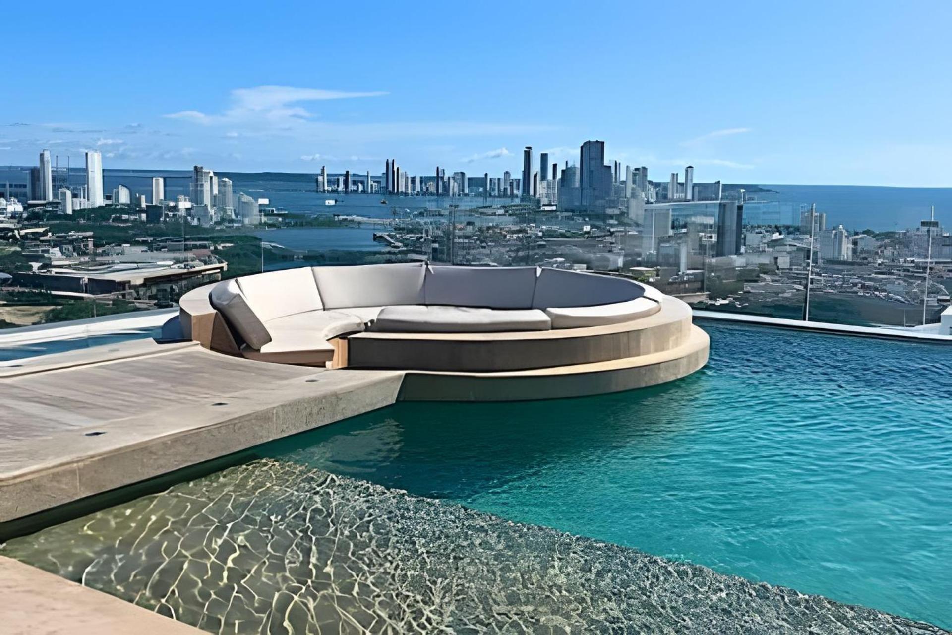 Luxury With Ocean Y Walled Views *