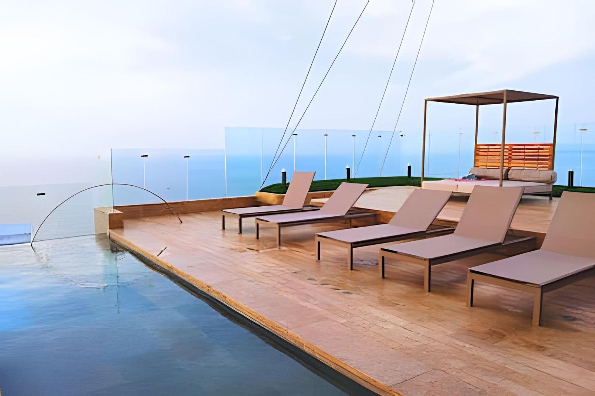 Luxury With Ocean Y Walled Views Apartamento
